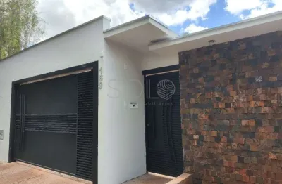 Conforto e Tranquilidade: Sua Nova Casa com 2 Dormitorios Espera por Voce!