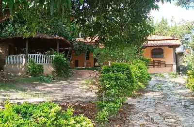 Oportunidade! sitio comercial de 1.000m² em esmeraldas-mg, cidade jardim: 4 quartos, 2 banheiros, 2 vagas. agende sua visita!