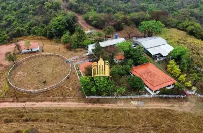 Fazenda à venda na cidade de esmeraldas-mg: 3 quartos, 1 suíte, 2 salas, 3 banheiros, 10 vagas de garagem, área de 800.000,00m²!