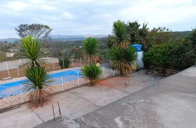 Venda de sitio de luxo em tropeiros, esmeraldas-mg: 4 quartos, 2 salas, 3 banheiros, 2 vagas de garagem, 2.400,00 m² de área.