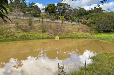 Lindo sítio à venda no condomínio topázio em esmeraldas com porteira fechada