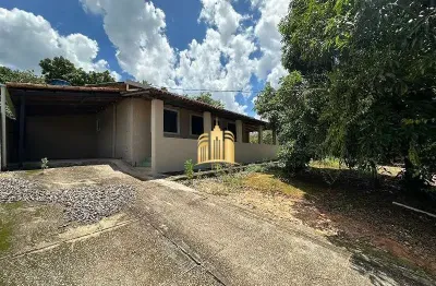 Linda casa de 3 quartos com suíte e 3 salas em fernão dias, esmeraldas-mg  250,00 m²  2 vagas de garagem