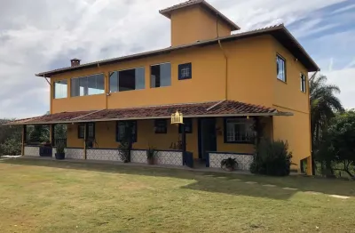 Lindo sítio à venda no condomínio topázio em esmeraldas