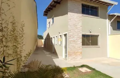 Oportunidade imperdível: casa à venda em esmeraldas-mg, bairro são pedro, com 3 quartos, 1 suíte e 4 vagas de garagem!