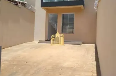 Excelente oportunidade! casa à venda em mateus leme-mg, bairro vila suzano, com 2 quartos, 1 sala, 2 banheiros, 2 vagas de garagem e 65,00 m² de área