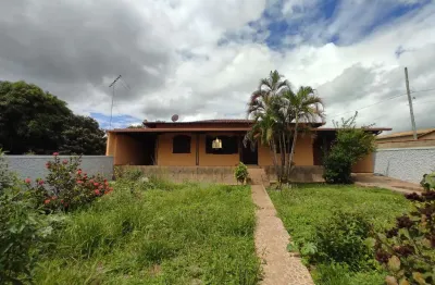 Casa com 3 quartos à venda no Fernão Dias, Esmeraldas 