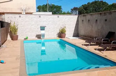 Casa espaçosa à venda no bairro fernão dias, esmeraldas - 3 quartos, suíte, área gourmet, r$ 580.000