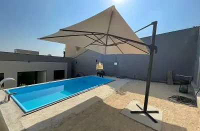 Excelente casa à venda no bairro são francisco de assis, esmeraldas, mg - 3 quartos, piscina, r$ 530.000