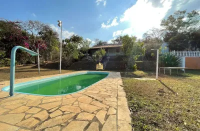 Sítio à venda no condomínio fazendinhas rio verde, esmeraldas