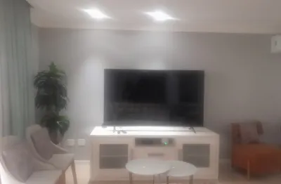 Lindo apartamento no gonzaga,  com 3 suítes,  de frente , sacada , a 50 metros da praia