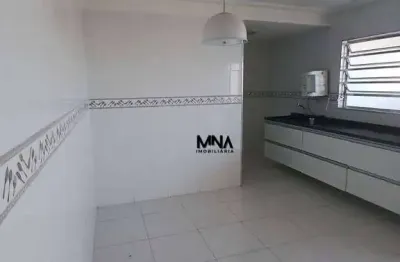 Sobrado com 3 quartos para alugar, 220 m² por R$ 6.600/mês - Conceição - Diadema/SP