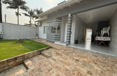 Maravilhosa Casa Mobiliada no Madri em Palhoça/SC: PODE SER FINANCIADA!