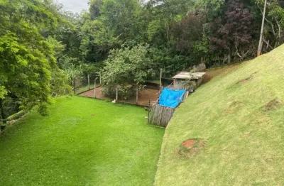 Vendo linda chácara no villagio fazendão casa 04 dorms/suite freitas sjcampos-sp