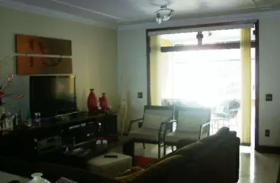 Casa com 3 quartos à venda na Rua Granada, Vila Hortência, Sorocaba