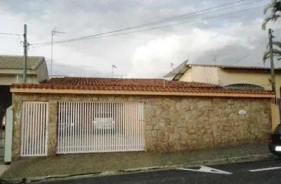 Casa com 3 quartos à venda na Rua Benedito Ferreira Telles, Jardim Simus, Sorocaba