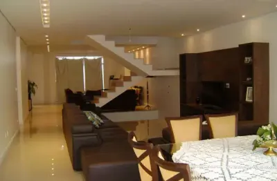 Casa em condomínio fechado com 5 quartos à venda na Rua Manoel Barbosa Filho, R.dr° Mario Zanussi De Oliveira, 787 - Mario Zanussi De Oliveira, 135, Granja Olga III, Sorocaba