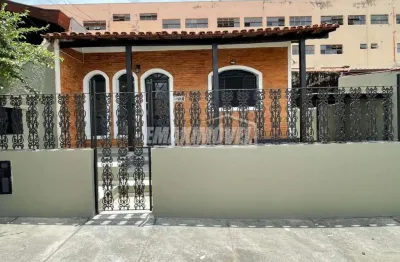 Casa com 3 quartos sendo 1 suíte e 5 vagas - jd. maria antônia