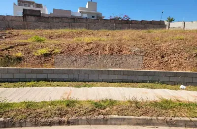 Terreno em condomínio fechado à venda na Rua Plínio de Almeida, Jardim Vila São Domingos, Sorocaba