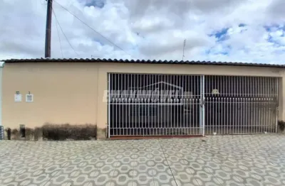 Casa com 2 quartos e edícula para locação no jardim dos estados