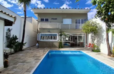 Sobrado com piscina e 3 dormitórios sendo 1 suíte - jardim emília