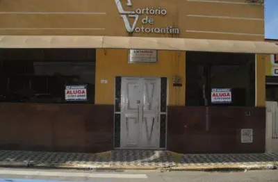 Casa comercial para alugar na Rua Albertina Nascimento, 0, 121, Centro, Votorantim