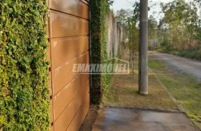 Chácara toda avarandada a venda, localizada em araçoiaba da serra/sp