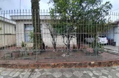 Casa com 3 quartos 2 vagas e quintal privativo na vila hortência