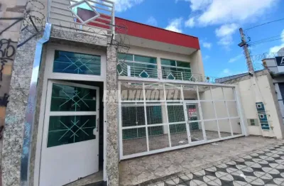 Imóvel comercial | 2 copas | 5 banheiros | 3 vagas privativas.