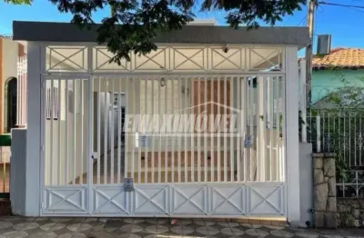 Casa térrea com 4 dormitórios sendo 1 suíte - Centro - Sorocaba/SP