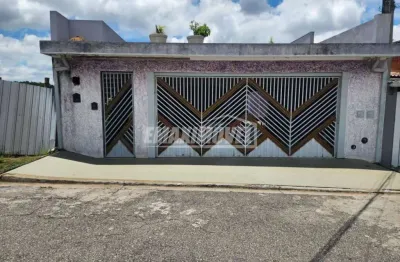 Casa á Venda com 3 dormitórios no Bairro Parque das Laranjeiras