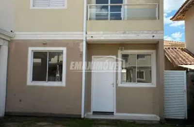 Casa com 3 quartos sendo 1 suíte no Condomínio Village Salermo