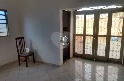 Casa com 3 quartos à venda na Rua Presbítero José Pereira de Rezende, Jardim Ivone, Bauru