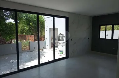 Casa com 3 quartos à venda na Sergipe, Vila Coralina, Bauru