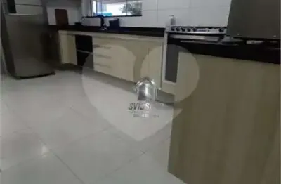 Casa com 3 quartos à venda na Rodrigo Romeiro, Centro, Bauru