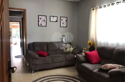 Casa com 3 quartos à venda na Prefeito Adelino Mendonça, Centro, Arealva