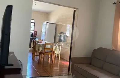 Casa com 3 quartos à venda na Professor Ayrton Busch, Parque Jaraguá, Bauru