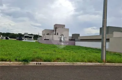 Terreno em condomínio fechado à venda na Rua Salamanca, Residencial Villa de Leon, Piratininga