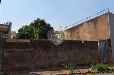 Terreno em condomínio fechado à venda na Santa Terezinha, Vila São João da Boa Vista, Bauru