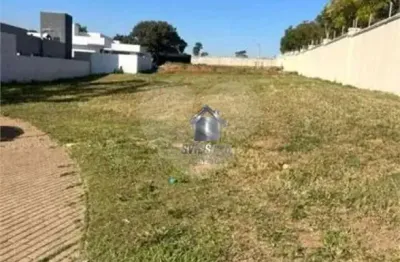 Terreno em condomínio fechado à venda na Avenida Mário Ranieri, Jardim Shangri-Lá, Bauru