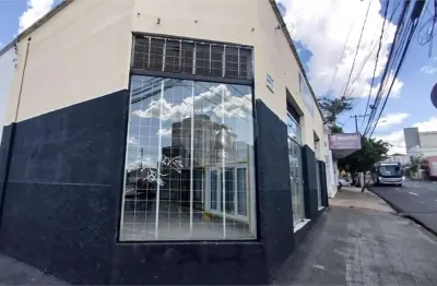 Ponto comercial para alugar na Araújo Leite, Centro, Bauru