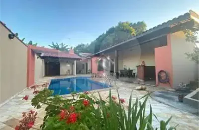 Casa com 3 quartos à venda na Manoel Pedro Carneiro, Centro, Piratininga