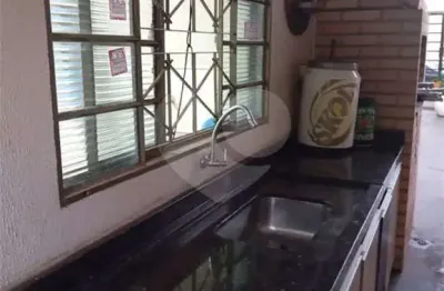 Casa com 3 quartos à venda na Rua João Batini, Jardim Godoy, Bauru