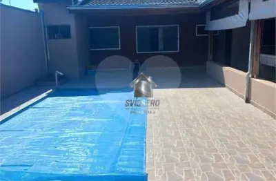 Casa para venda com 250 m² e 3 quartos em vale do igapó, bauru - sp