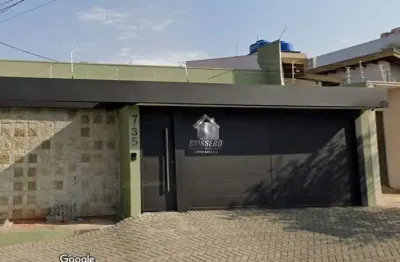 Casa linda com excelente localização jardim america