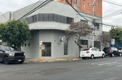 Prédio de esquinha para aluguel com 200 m²,  centro
