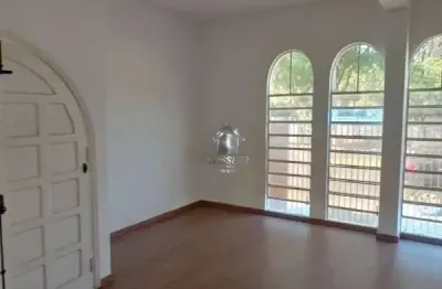 Casa com 4 quartos à venda na Avenida Jurandyr Bueno, Parque União, Bauru
