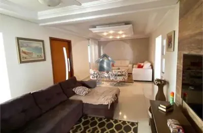 Casa em condomínio fechado com 5 quartos à venda na Rua Floriano Peixoto, Jardim Estoril, Bauru