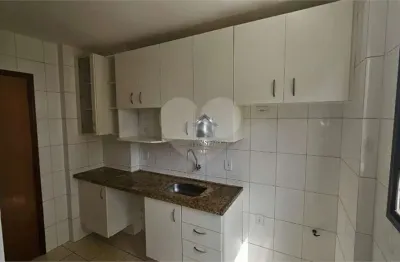 Apartamento com 3 quartos à venda ou para locação no edifício aurora