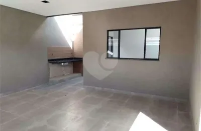 Casa com 2 quartos à venda na Rua Antônio Garbe de Mattos, Parque Viaduto, Bauru