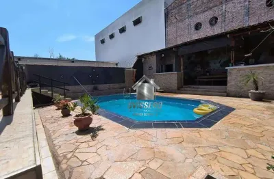 Casa com 3 dormitórios à venda, 162 m² por R$ 600.000,00 - Núcleo Residencial Presidente Geisel - Bauru/SP